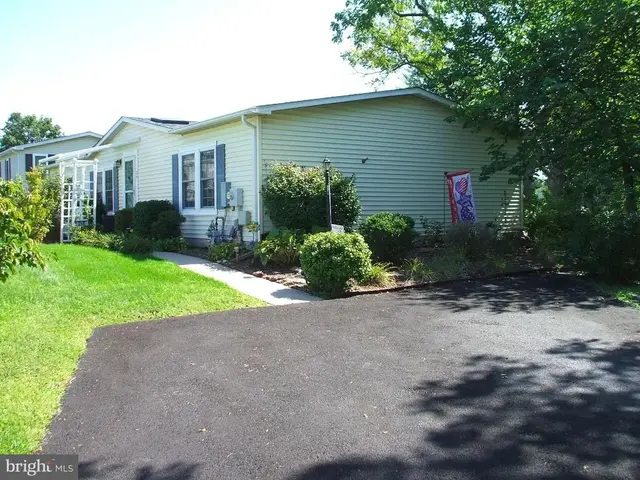 24 Goldenrod Ct E, Harleysville