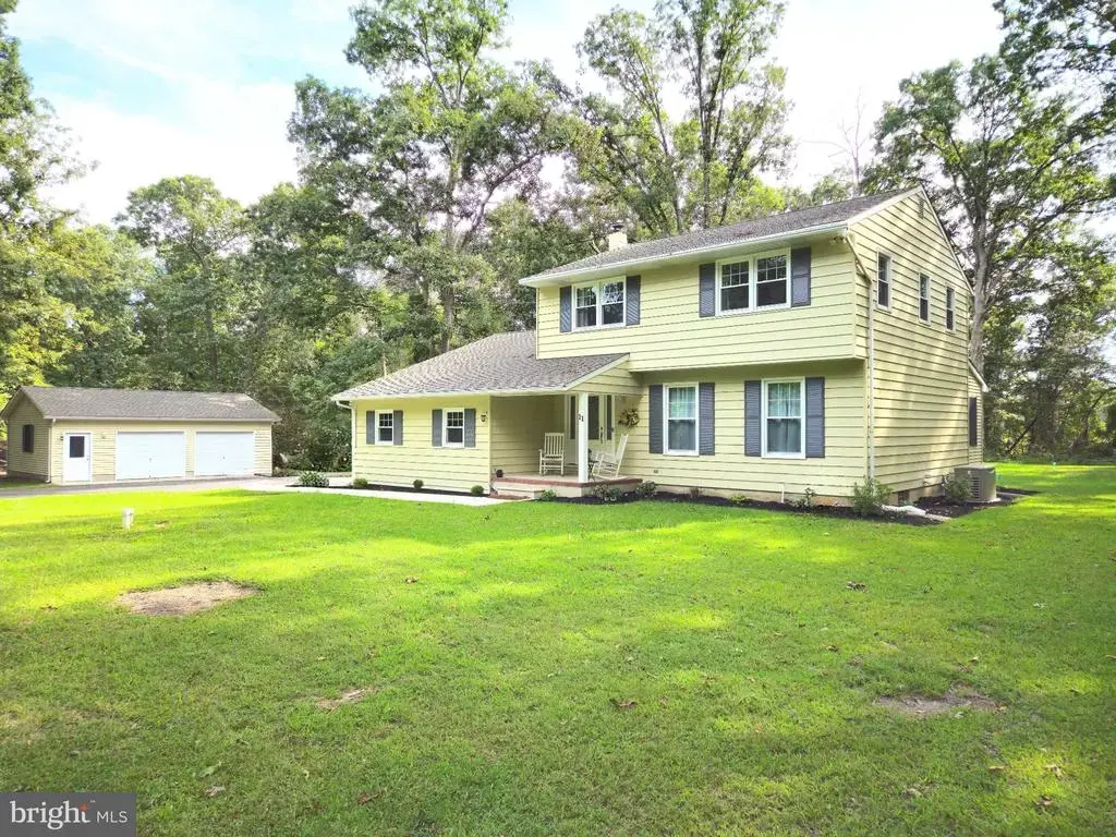 11 Hanthorne Dr, PITTSGROVE