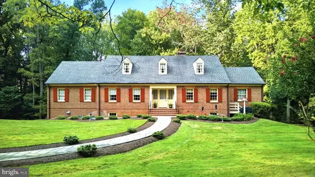 9187 Old Dominion Dr, Mclean