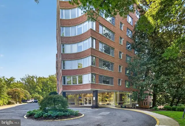 4200 Cathedral Ave Nw #106, Washington