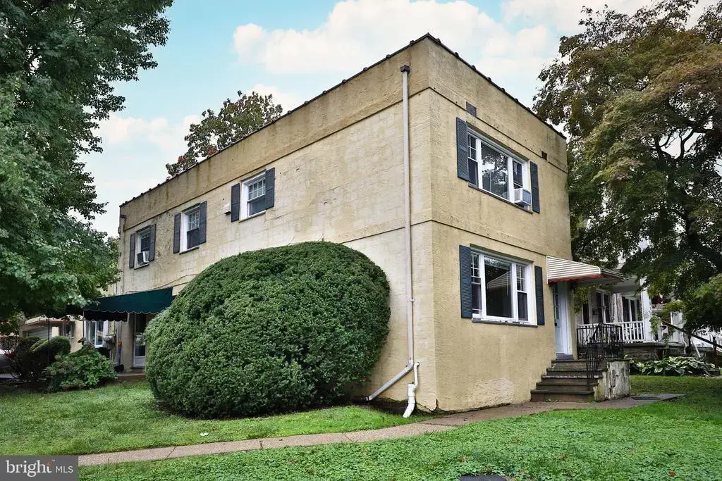 612 Shoemaker Ave #1, JENKINTOWN