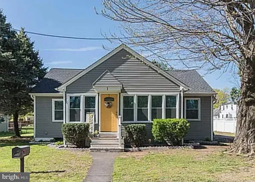 1 W Post Rd, MORRISVILLE