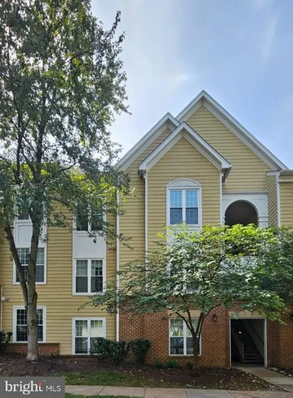 12909 Alton Sq #301, HERNDON