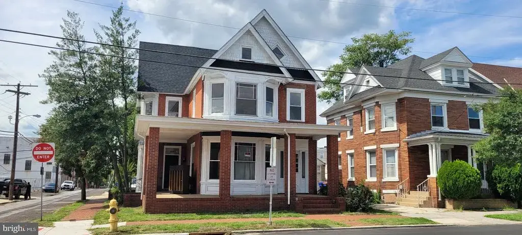100 N 2nd St, MILLVILLE