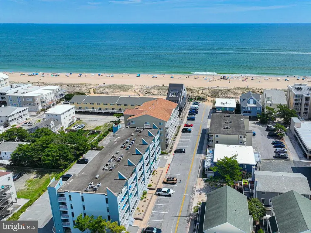 12 42nd St #303, OCEAN CITY