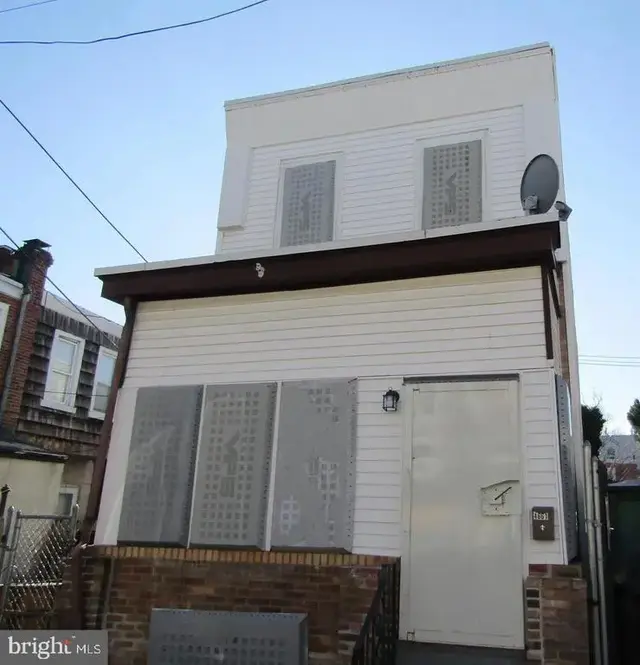 4661 James St, Philadelphia