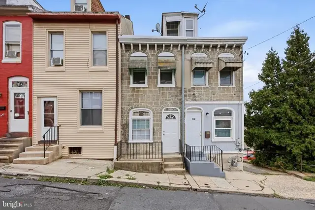 510-a Maple St, Reading