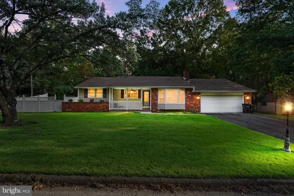 1875 Mckee Avenue, DEPTFORD