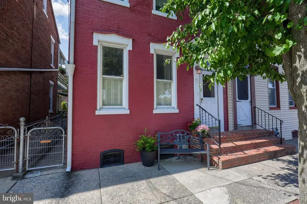 753 Locust St, COLUMBIA
