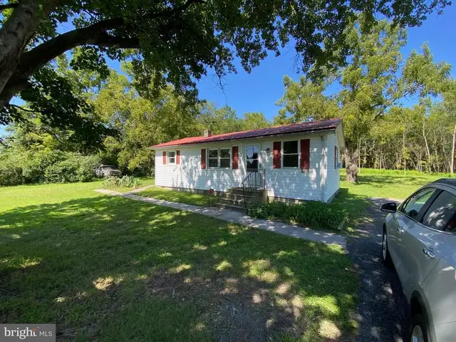 8388 Brick Granary Rd, Lincoln