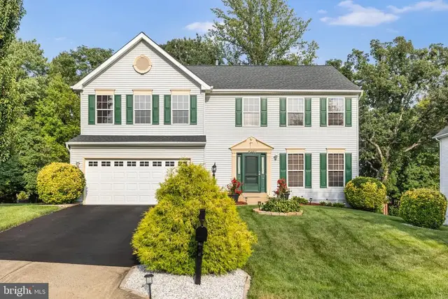 15465 Ambergate Dr, Woodbridge