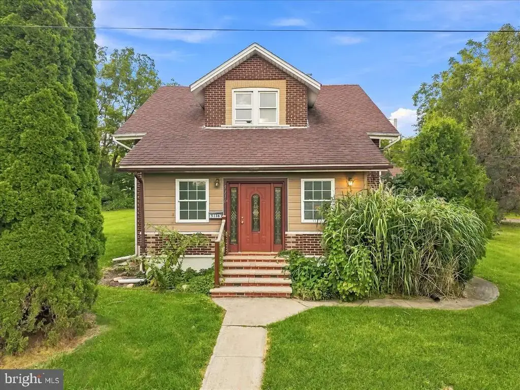 5136 Mckinley Ave, WHITEHALL