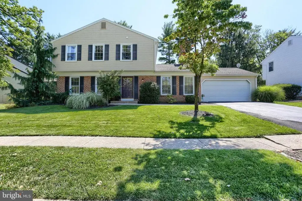 6302 Stephens Xing, MECHANICSBURG