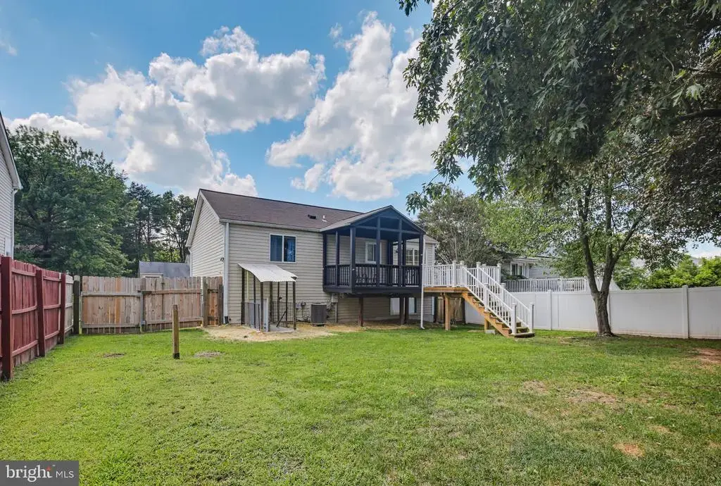 1424 Boulder Ln, HANOVER