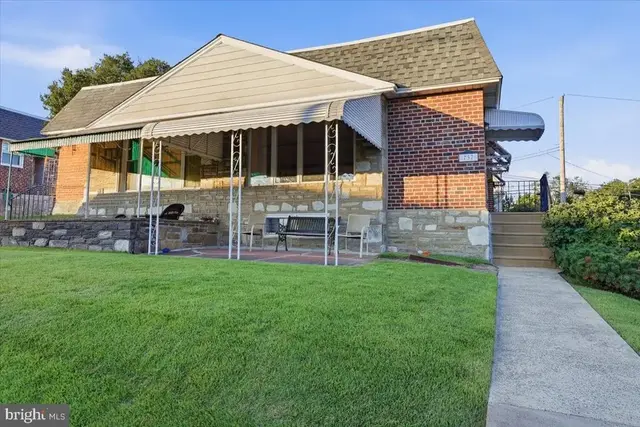 737 Colebrook Rd, Philadelphia