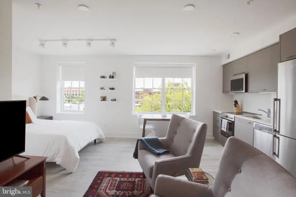 816 Potomac Ave Se #104, WASHINGTON