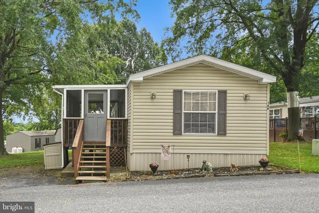 140 David Dr, MIDDLETOWN