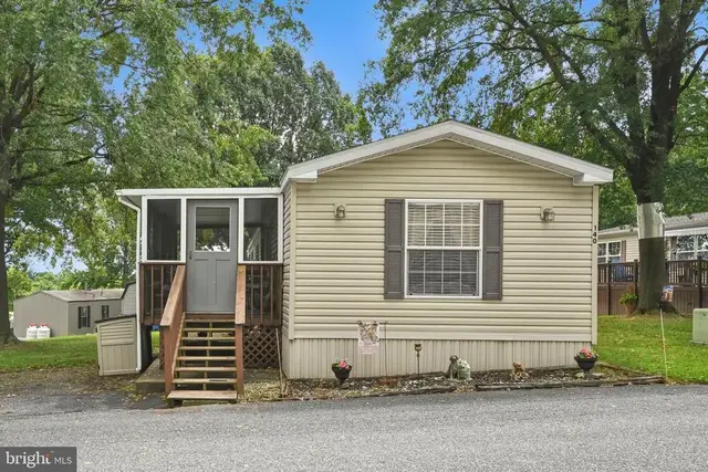 140 David Dr, Middletown