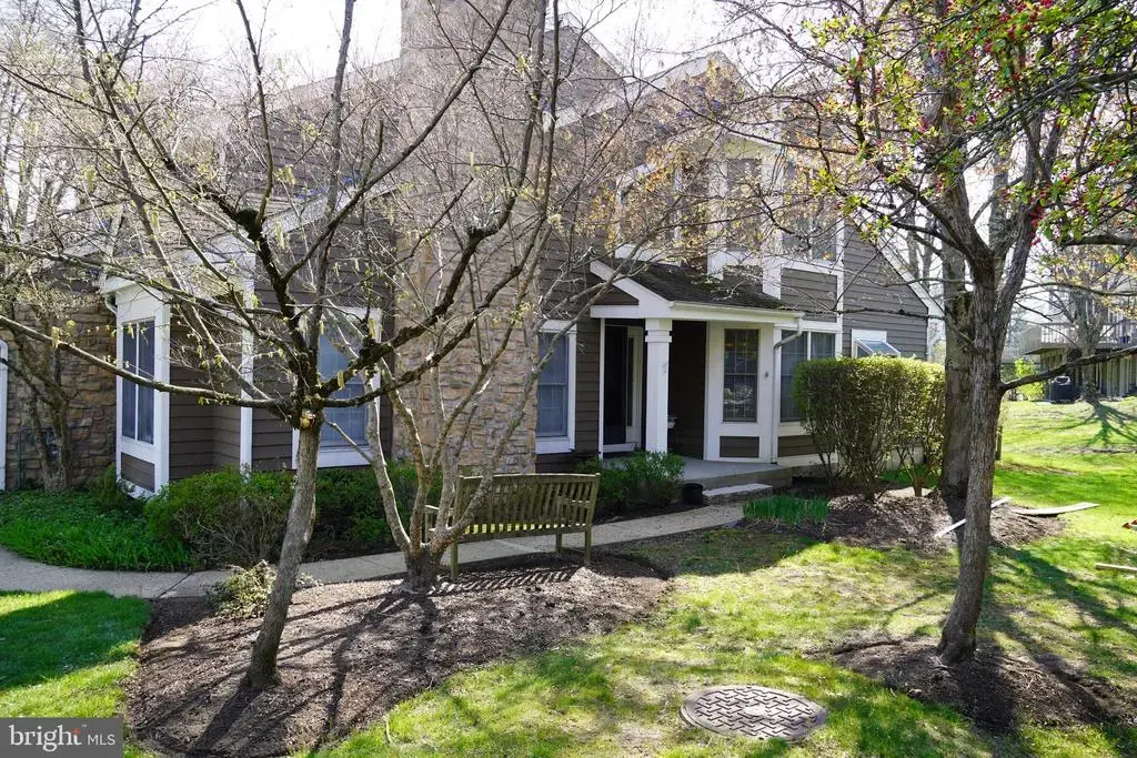 57 W Countryside Dr, PRINCETON