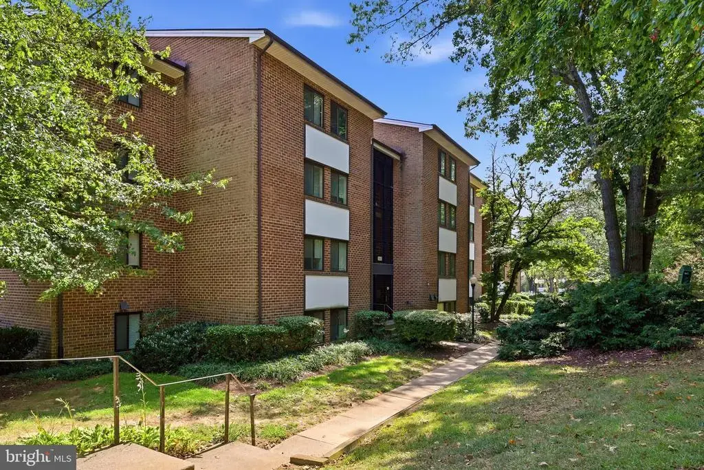 1405 Northgate Sq #32b, RESTON