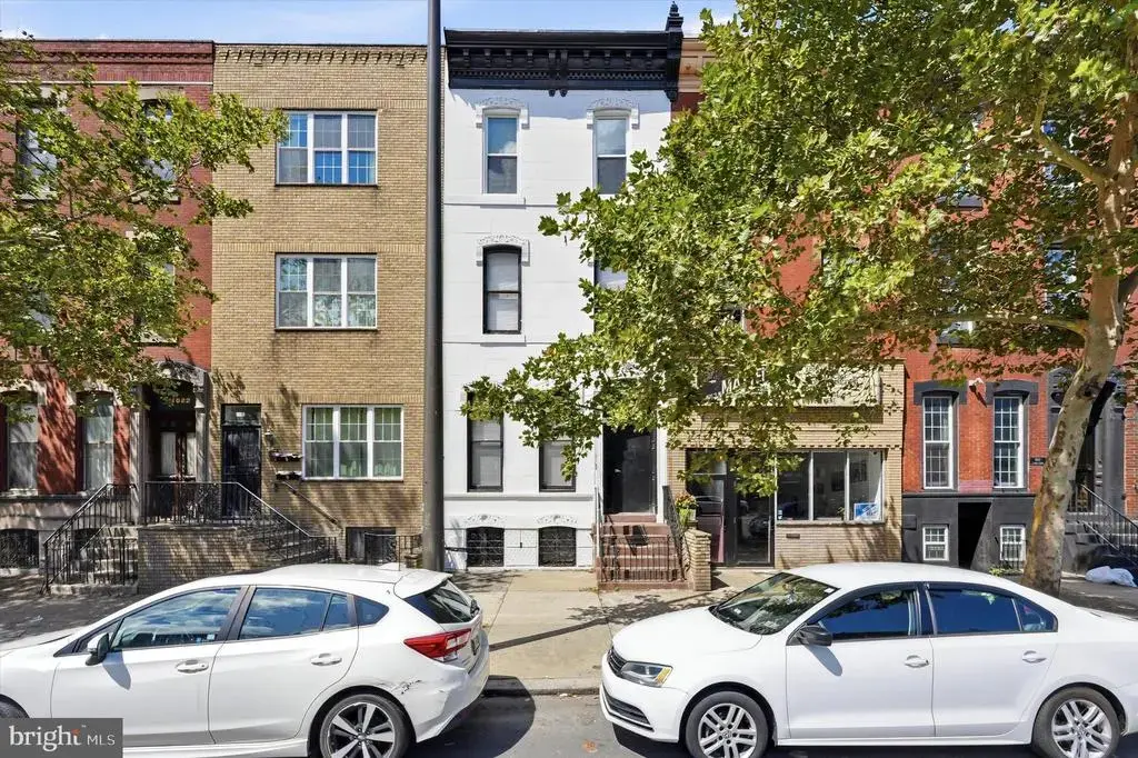 1618 S Broad St, PHILADELPHIA