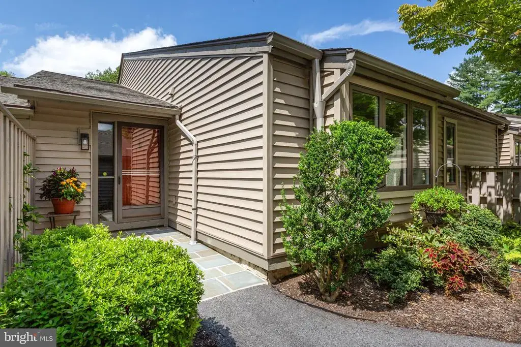 266 Chatham Way, WEST CHESTER