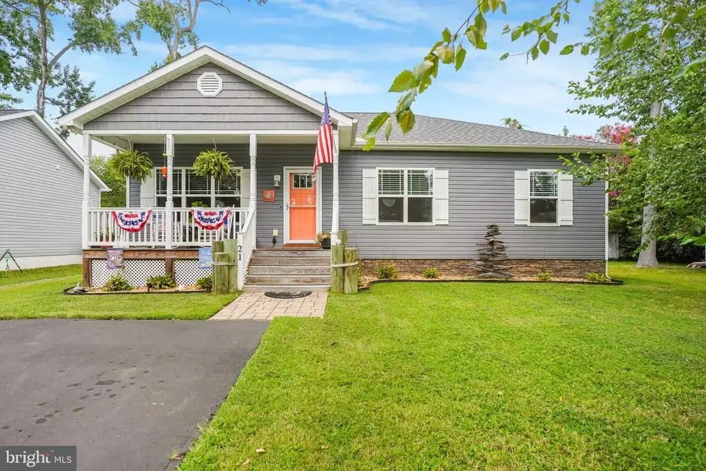 21 10th St, COLONIAL BEACH
