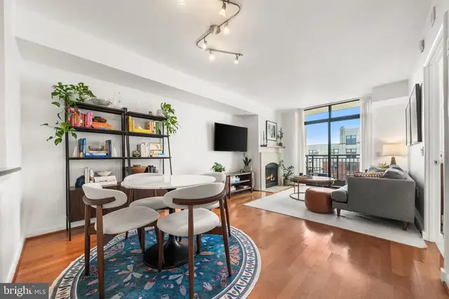 1021 N Garfield St #712, Arlington
