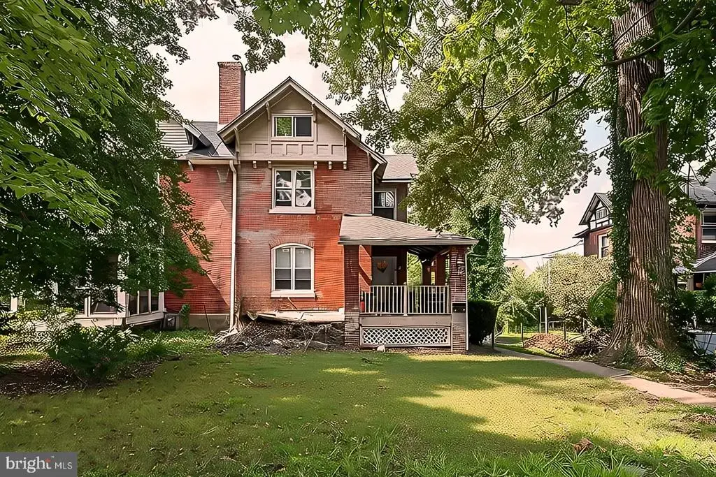 59 Fairview Ave, LANSDOWNE