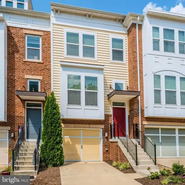 42662 New Dawn Ter, Brambleton