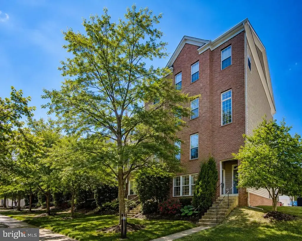 2288 Margraf Cir, WOODBRIDGE