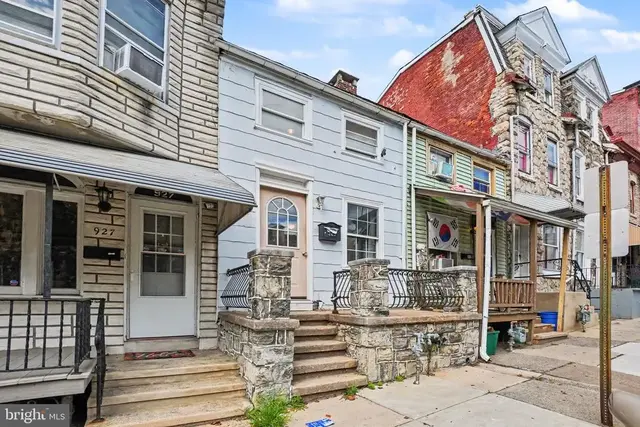929 Washington St, Reading