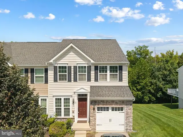 49 Hawkswell Cir, Oreland