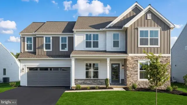 120 Morning Dr, Ephrata