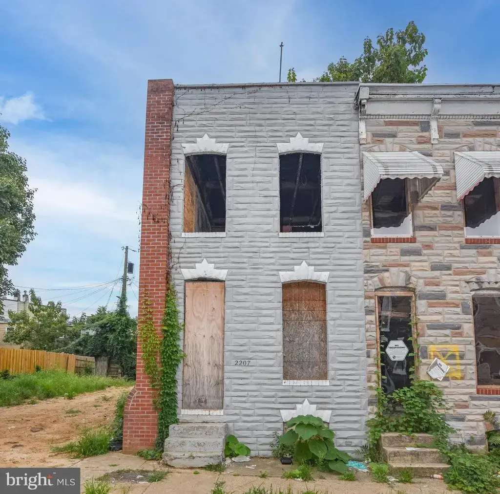2207 Christian St, BALTIMORE