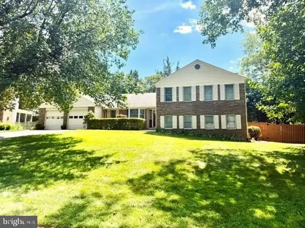 8857 Glenridge Ct, VIENNA