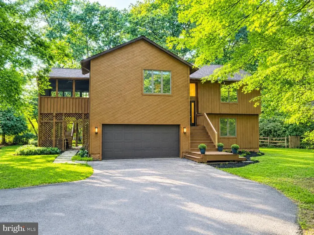6176 Wooded Run Dr, COLUMBIA