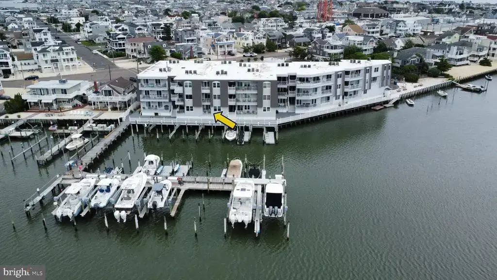 310 S West Ave #e1, BEACH HAVEN