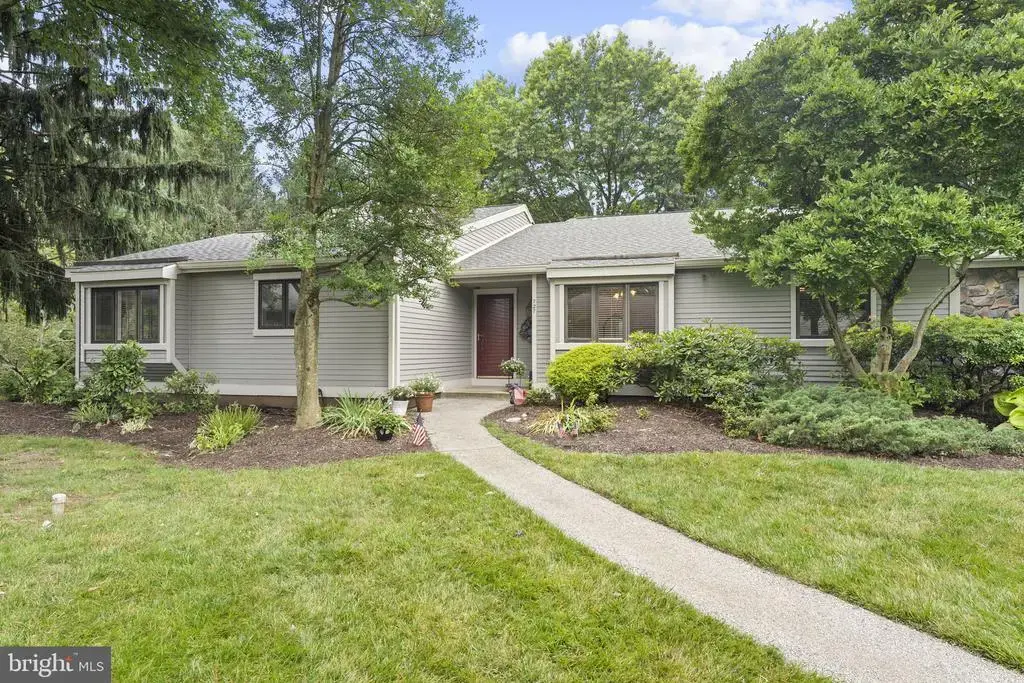 727 Inverness Dr #727, WEST CHESTER