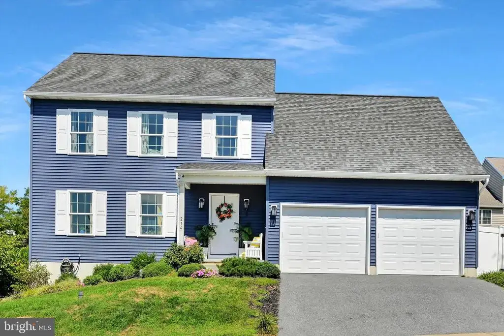 214 Loghes Dr, MANHEIM