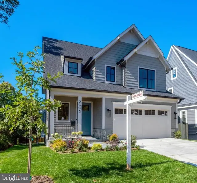 2006 N Stafford St, Arlington
