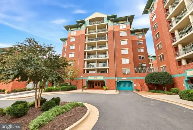 545 E Braddock Rd #408, Alexandria