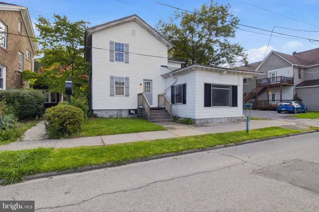 107 N 4th St, CLEARFIELD