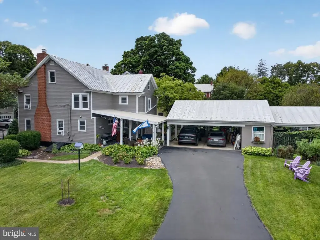 102 N Duke St, SHEPHERDSTOWN