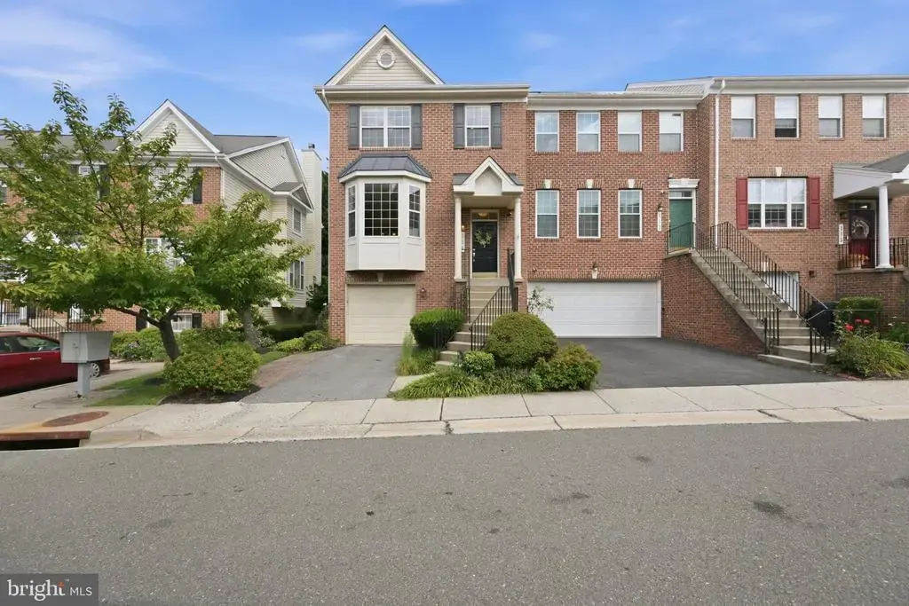 111 Longpoint Way, GAITHERSBURG