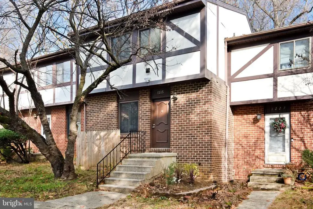 1225 Driftwood Ct, ARNOLD