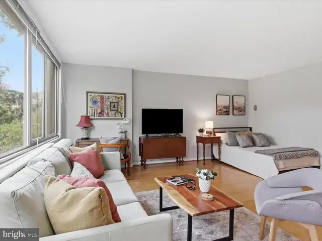 2201 L St Nw #409, Washington