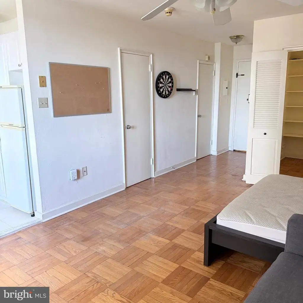 2601 Pennsylvania #816, PHILADELPHIA