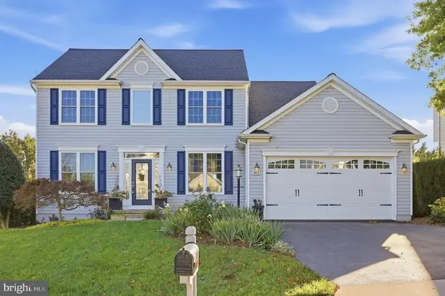 406 Longbow Rd, Mount Airy