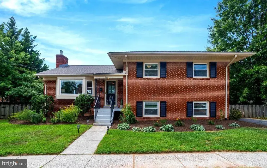900 S Utah St, ARLINGTON